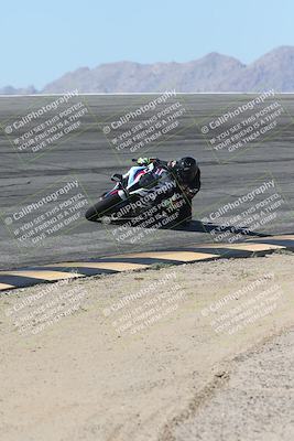 media/Oct-13-2025-Moto Forza (Mon) [[a66d839500]]/4-C Group/Session 2 (Bowl)/